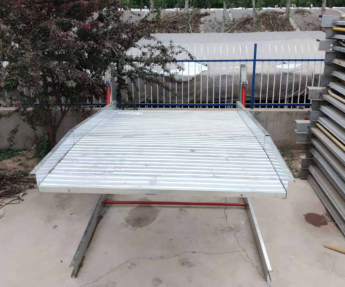 合作兩柱式立體停車(chē)設(shè)備因地制宜